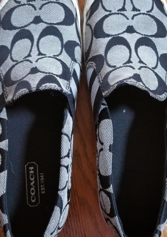 Shoes - Picture 5 of 5